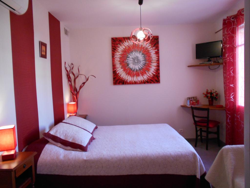 Les Tilleuls B&B Orange  Habitación foto